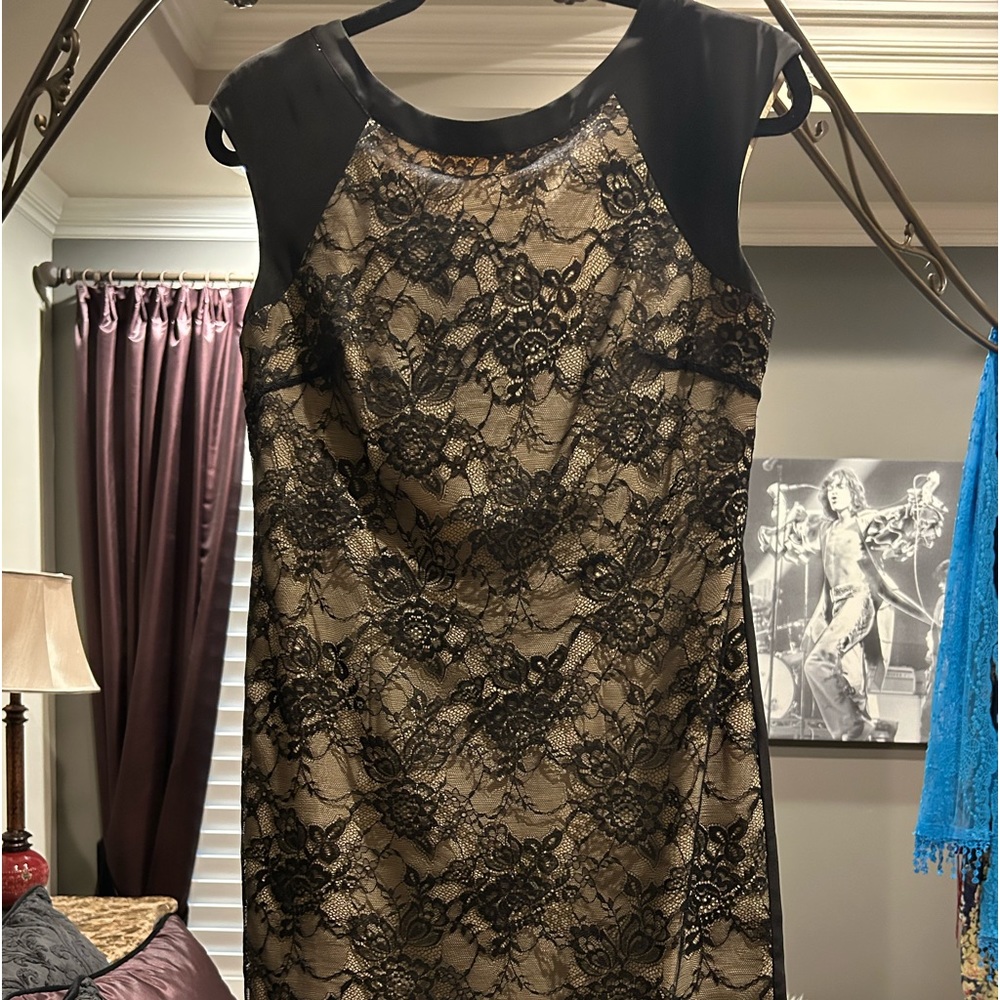 JESSICA SIMPSON Women's Cutout Scalloped Lace Cocktail Party Dress Black Size 4